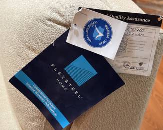 (1) Flex Steel Home manual Reclining Loveseat   64"Wx36"Dx42"H   $365