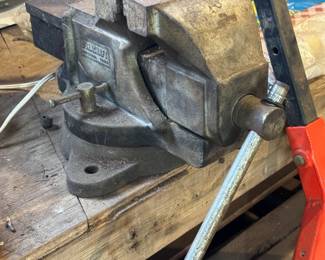 (27)  Duracraft #5 Vice   $75