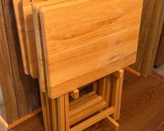 (18) Set of 4 Tray Tables in stand   $40