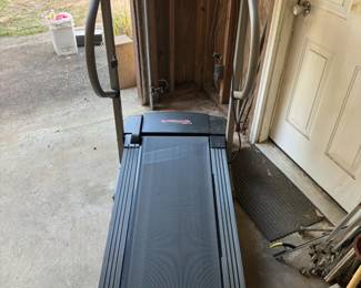(31)  ProForm 480PI Treadmill   $165