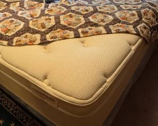 (23) Queen Bed   $195