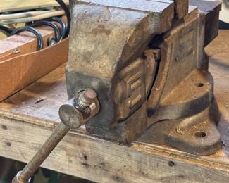 (27)  Duracraft #5 Vice   $75