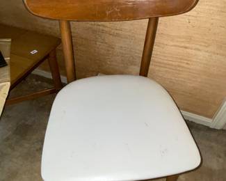 Vtg. Danish side chair -as is
