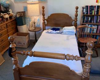 Beautiful twin headboard/footboard