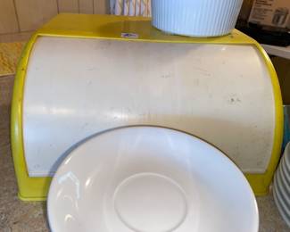 Vtg. Plastic bread box