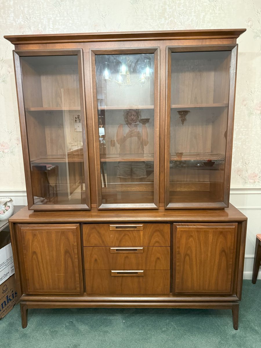 Dining Room China Cabinet