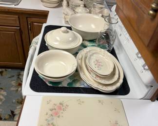 Pfaltzgraff Tea Rose Pattern