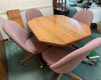 Octagon table with leaf and four chairs