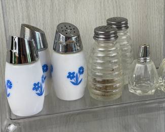 LOT 65 SEVERAL SETS IN THIS LOT! SALT & PEPPER SHAKERS NORITAKE MUSHROOMS