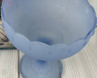 LOT 111 GLASS SERVING PIECES RELISH DISH FROSTED GLASS FRUIT BOWL