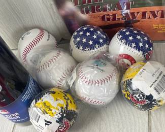 LOT 446 BASEBALL COLLECTIBLES