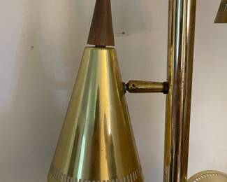 LOT 5a 3 LAMPS VINTAGE SPRING TENSION POLE LIGHT FITS 8' CEILING WORKS!