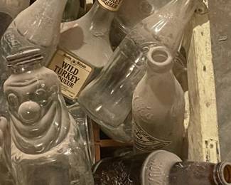 LOT 377 VINTAGE GLASS COLLECTIBLE BOTTLES COCA COLA SARSPARILLA WILD TURKEY WHISKEY CLOWN