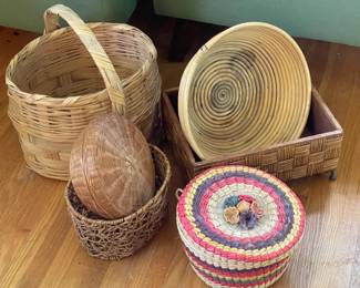 LOTS 8 - 12 BASKETS