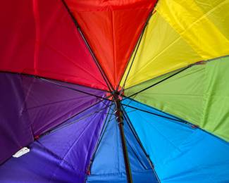 LOT 5c GOLF UMBRELLA TOTES RAINBOW