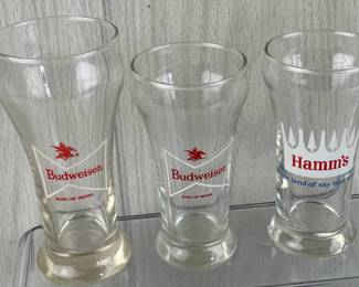 LOT 143 SEVERAL BEER GLASSES BUDWEISER HAMMS SCHLITZ SEE LOT FOR ALL THE GLASSES! SEVERAL!
