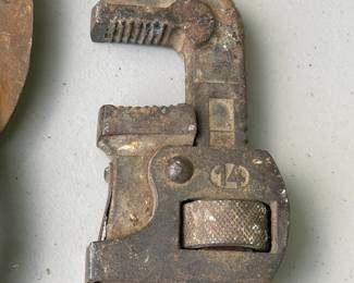 LOTS 1052 - 1089 TOOLS! PLUMBERS PIPE WRENCH VINTAGE TOOLS