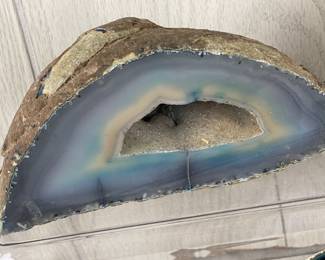 LOT 520 MORE IN THIS LOT! AGATE GEODES SLICE MINERALS CRYSTALS