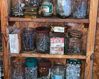 LOTS 1059 - 1061 HARDWARE NAILS SCREWS FASTENERS