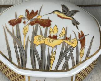 LOT 219 JAPANESE TRINKET & NESTING BOXES PORCELAIN SEE LOT FOR ALL PHOTOS!