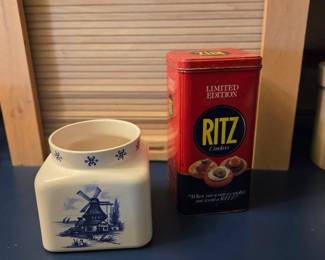Vintage Ritz Cracker Tin