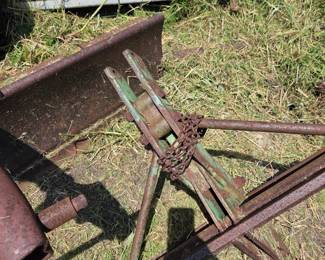 Road grader and ripper blade
