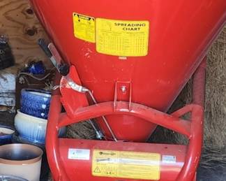 King Kutter Seeder/Spreader, Model# S-500