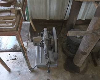 Saw