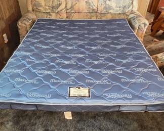 Fold out couch