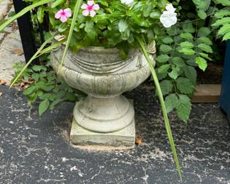 Another cast concert planter 