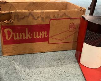 Vtg. Dunk-um game w/box