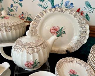 American Limoges - Le Fleur Rouge dish set - 22K Gold