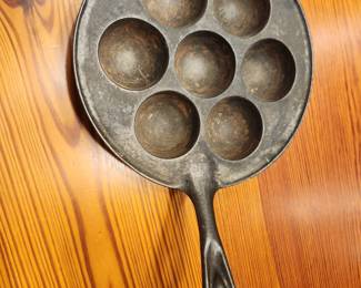 cash iron egg poacher