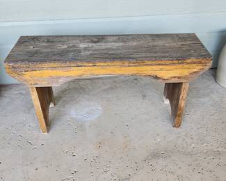 small bench primitive