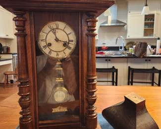 Hanging antique clock, works for a few minutes and chimes, needs work