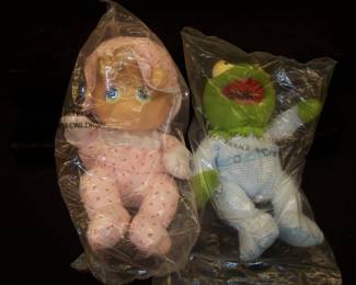 Miss Piggy/Kermit dolls
