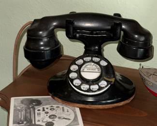Antique phone reconditioned 