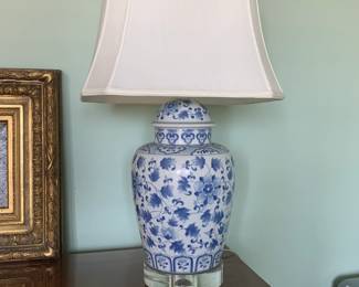 Antique Blue and White Ginger Jar Lamp with Acrylic Base
