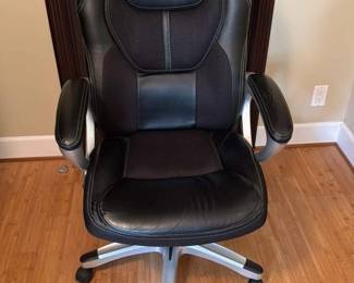 Executive Office Chair