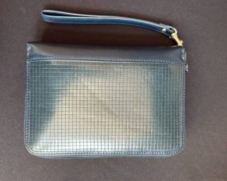 Wilson's Leather Zip Around Organizer