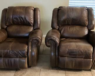 2 Recliners 