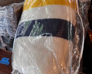 Hudson Bay blanket ? …to be investigated