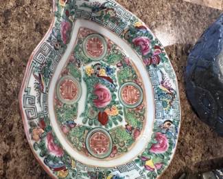 Antique Rose Medallion 19th century ashtray