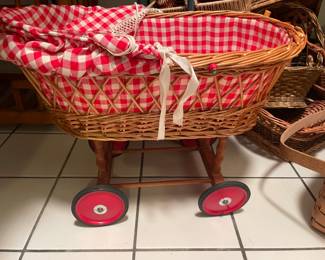 Antique Wicker Baby Doll Bassinet Buggy