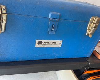 Lumidor Tool chest