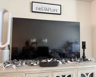 65" smart TV