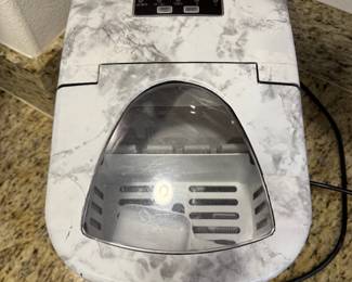Ice Maker