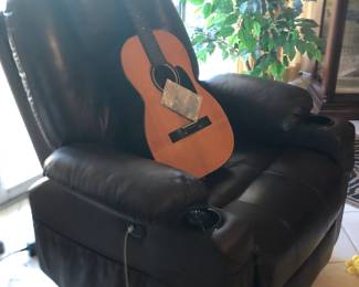 Recliner w/massage, and Guitar (sounds great :))