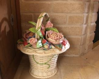Beautiful porcelain flower basket 