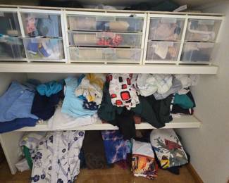 FR194Mystery Lot 4 Clothing Womens And Accessories 